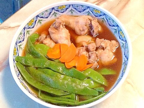 シンプルな煮物！さやえんどうと手羽元の醤油煮♪